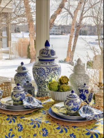 The Théa Tablecloth